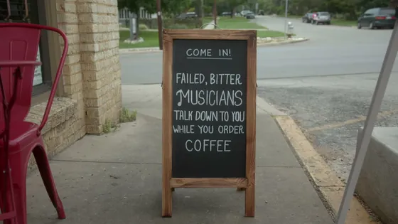 Wynter, Cafe